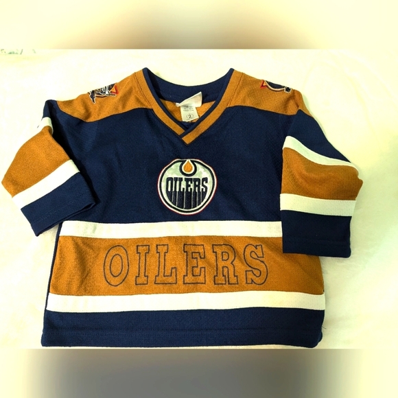 NHL Oilers hockey jersey Size 2T, excellent condition - Picture 3 of 12